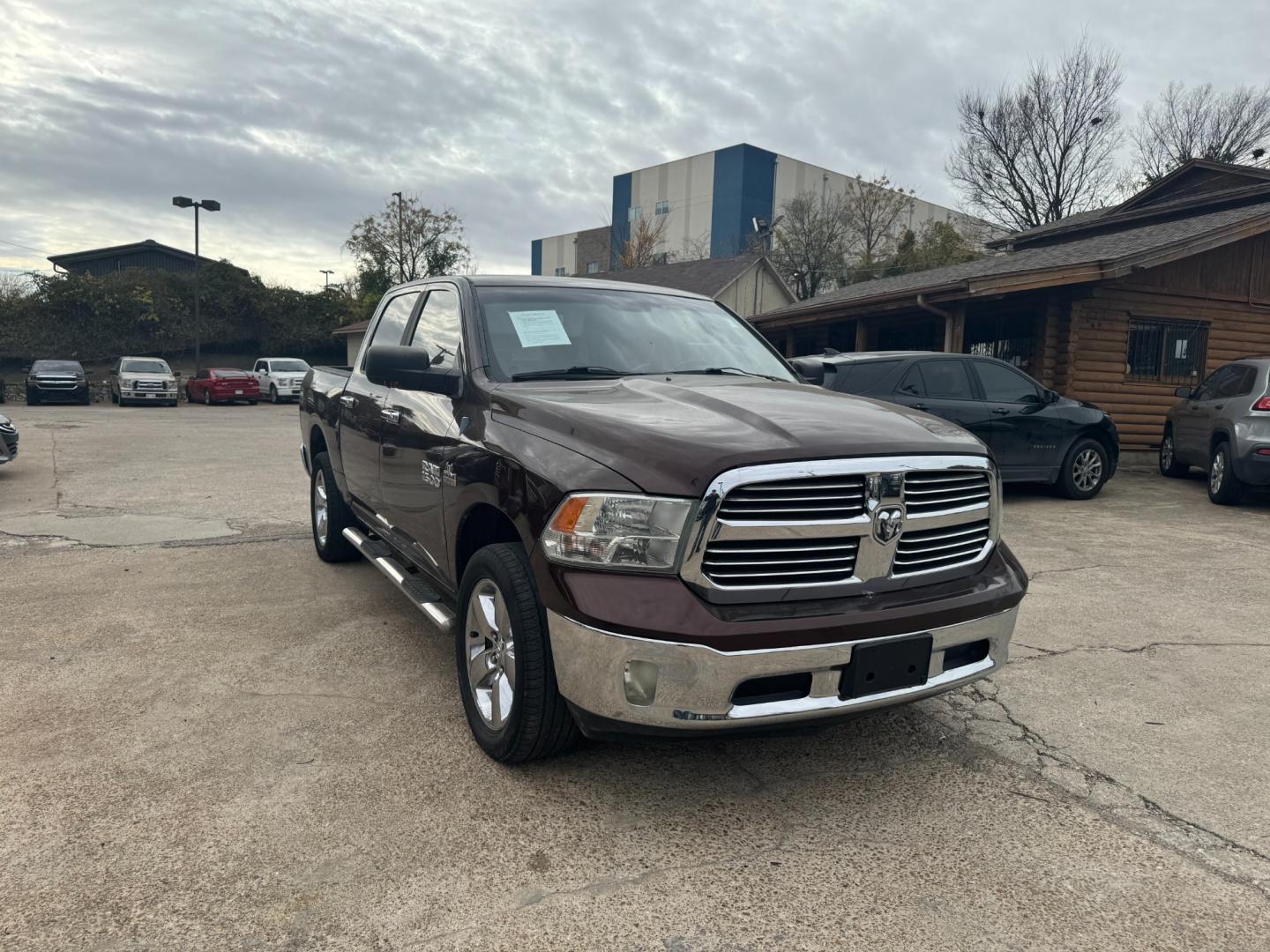 2013 RAM 1500 SLT Crew Cab SWB 4WD (1C6RR7LT1DS) with an 5.7L V8 OHV 16V engine, 6-Speed Automatic transmission, located at 301 S.first st, garland , TX, 75040, (972) 272-8878, 32.910500, -96.631042 - Photo#1